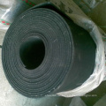 Hohe Qualität Verschleißfestigkeit Black Rubber Sheet Roll mit Stoffeinlage